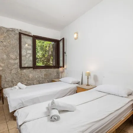 House Cave Romana Pula