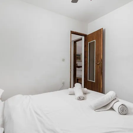 Holiday home House Cave Romana