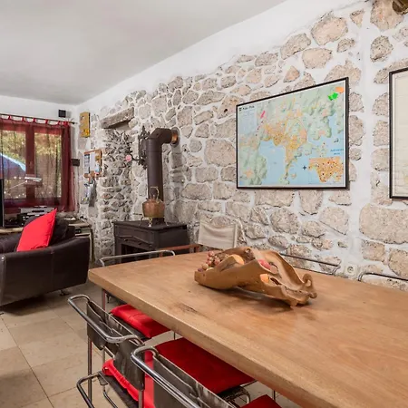 House Cave Romana Pula