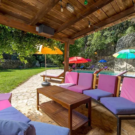 Ferienhaus House Cave Romana *