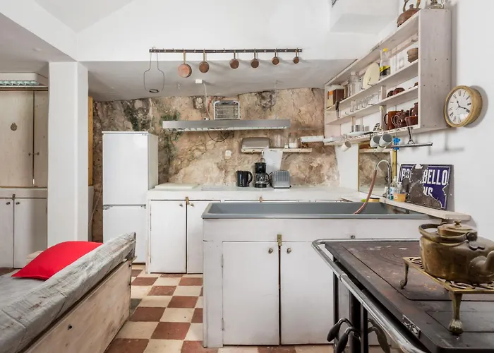 Feriehus Cave Romana *