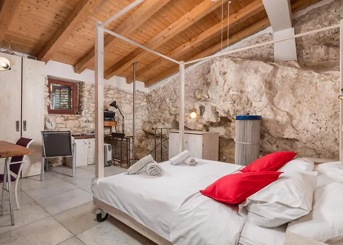 Cave Romana Pula