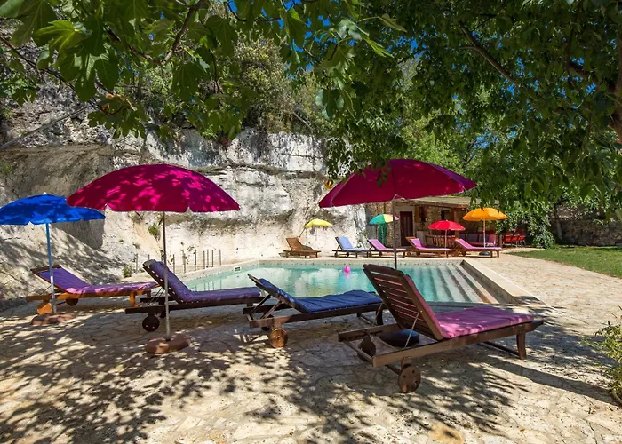 Feriehus Cave Romana Pula