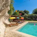 House Cave Romana