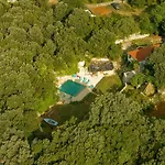 Nyaraló House Cave Romana